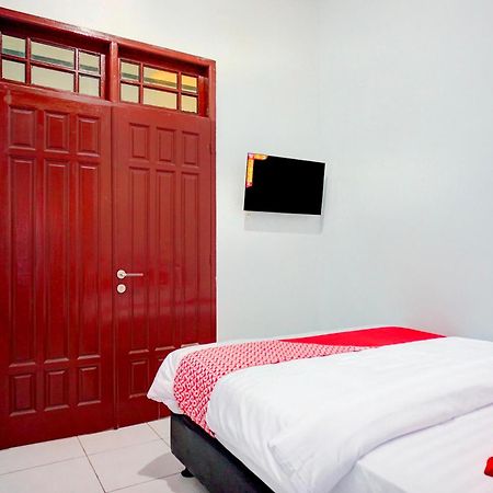Hotel O Krakatau Near Universitas Muhammadiya Sumatra Utara Umsu Medan Buitenkant foto